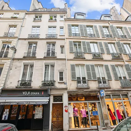 Lavie Maison : Ac & Center Of
