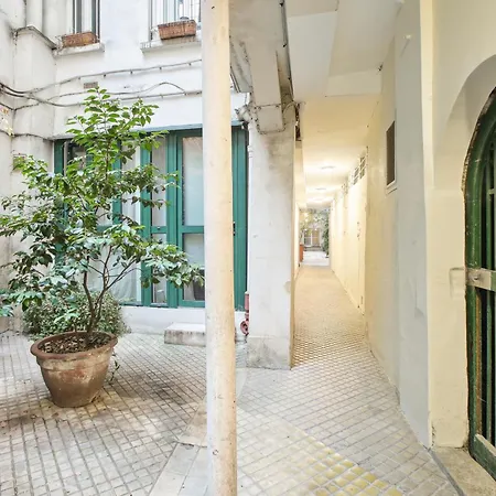 Lavie Maison : Ac & Center Of باريس
