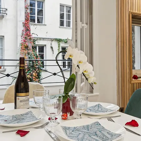 Lavie Maison : Ac & Center Of شقة